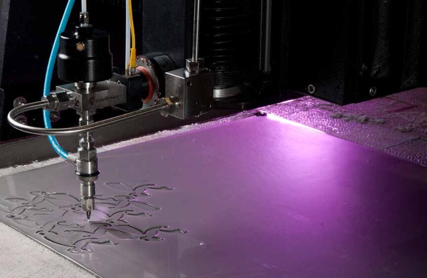 光纖切割機(jī)比起二氧化碳切割機(jī)有哪些優(yōu)勢(shì)？