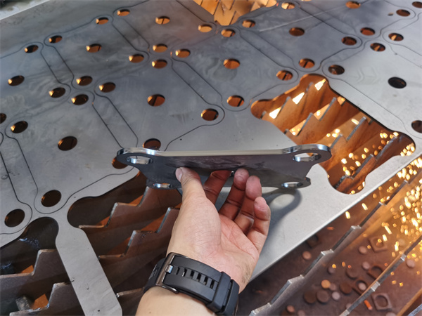 光纖激光切割機在行業(yè)中有哪些獨特的用途